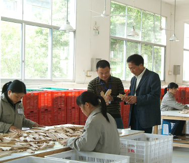 木質(zhì)玩具的制作流程